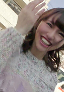 1リットルの潮 ドM女子大生 突けば突くだけイキ潮飛び出す敏感マ○コとハメ撮り