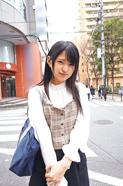 やっぱり素股より生チ○コのピストンにあんあん悶えるアイドル顔のルックスだけでお釣りがくるほでお買い得なオマ○コの持ち主！ みきちゃん・学生さん