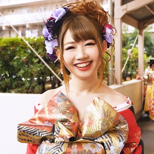 昔の冴えない同級生と･･･