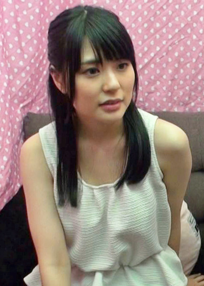 堀内かなさん 22歳