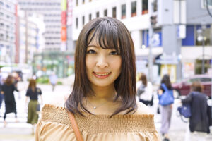 堅苦しい名家に嫁いだ若妻ナナさんが初めてエッチな羽目を外しちゃいました☆